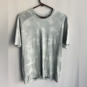 Lululemon Men’s Vent Tech Short-Sleeve Shirt
